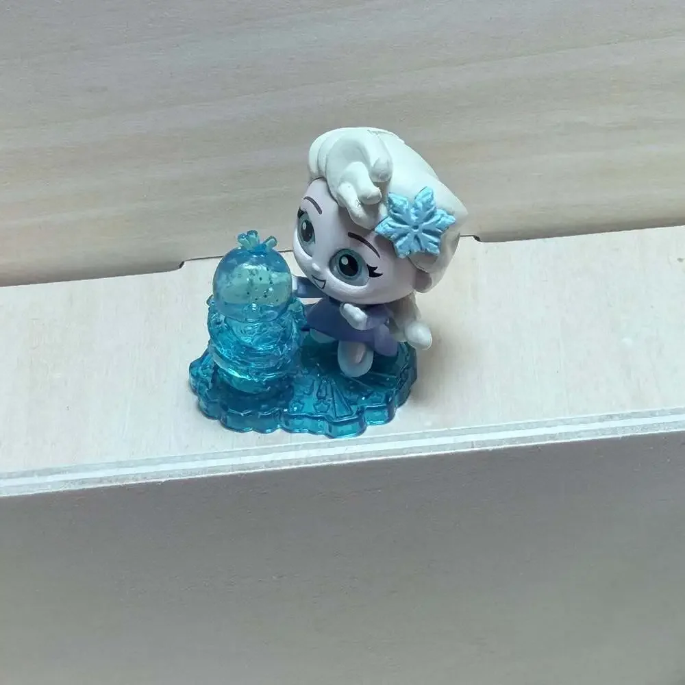 Disney Doorables Ticket to Fun Series Elsa Figure